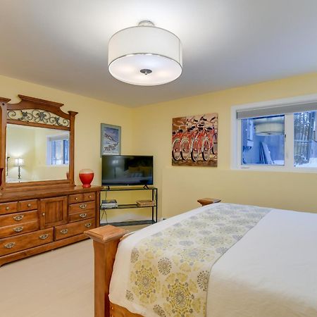 Anchorage Vacation Rental Near Coastal Trail! Exterior photo